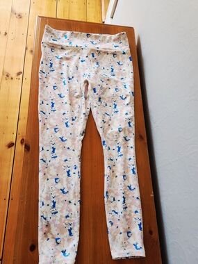 Fabletics XL Pink and Blue Floral Print Leggings